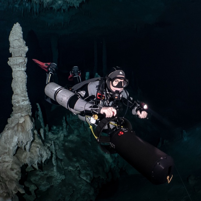 DPV Diver